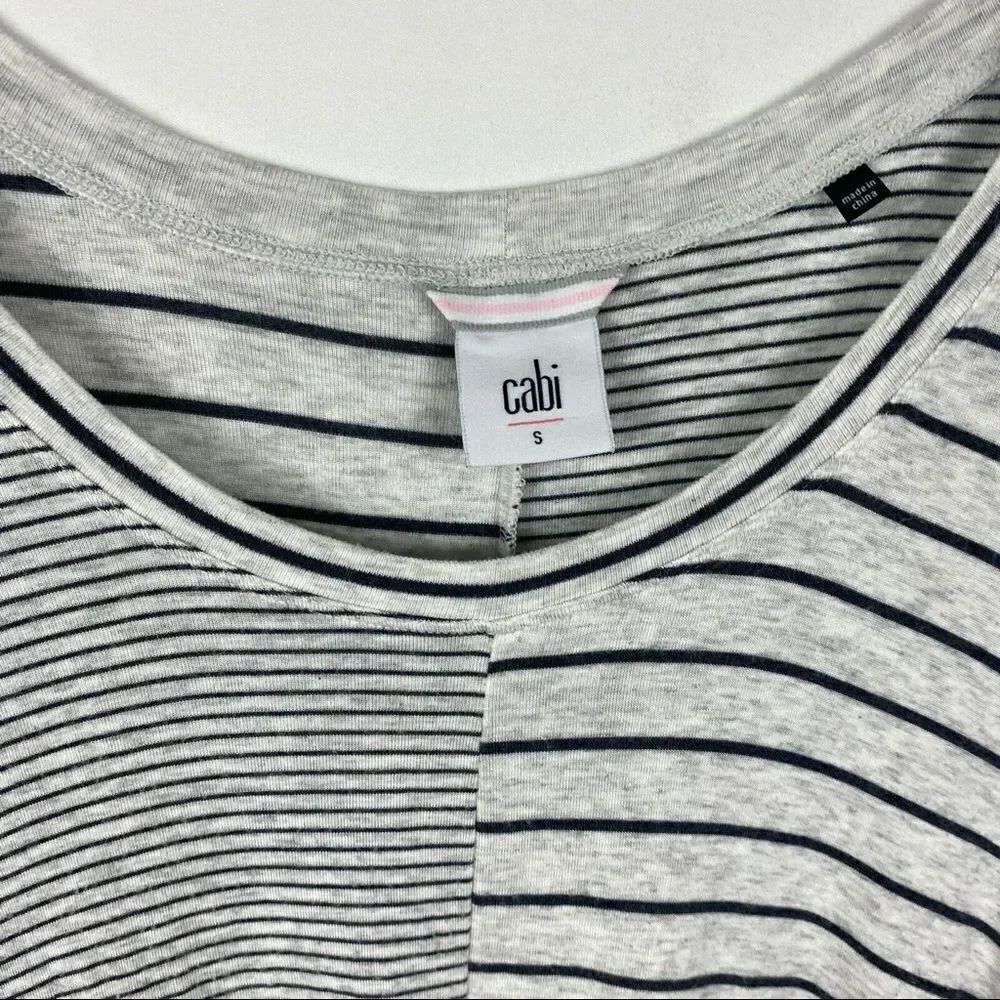 ✨ CAbi Pivot Tee✨ - Picture 3 of 5